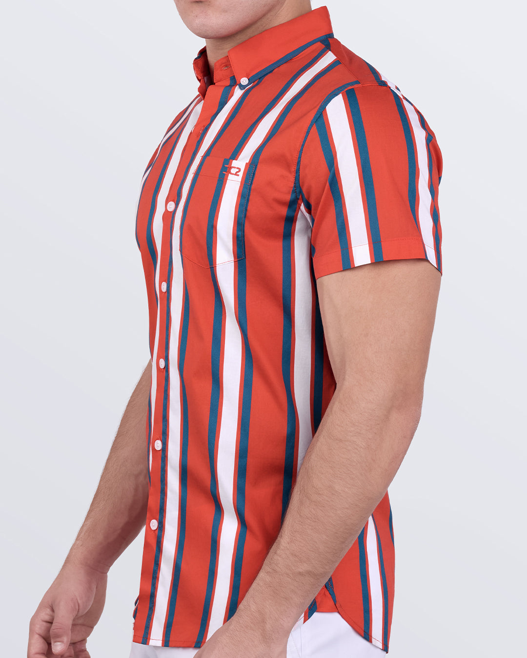 Slim-fit Swift Stripes shirt for men featuring bold vertical stripes and tapered silhouette in cotton poplin.