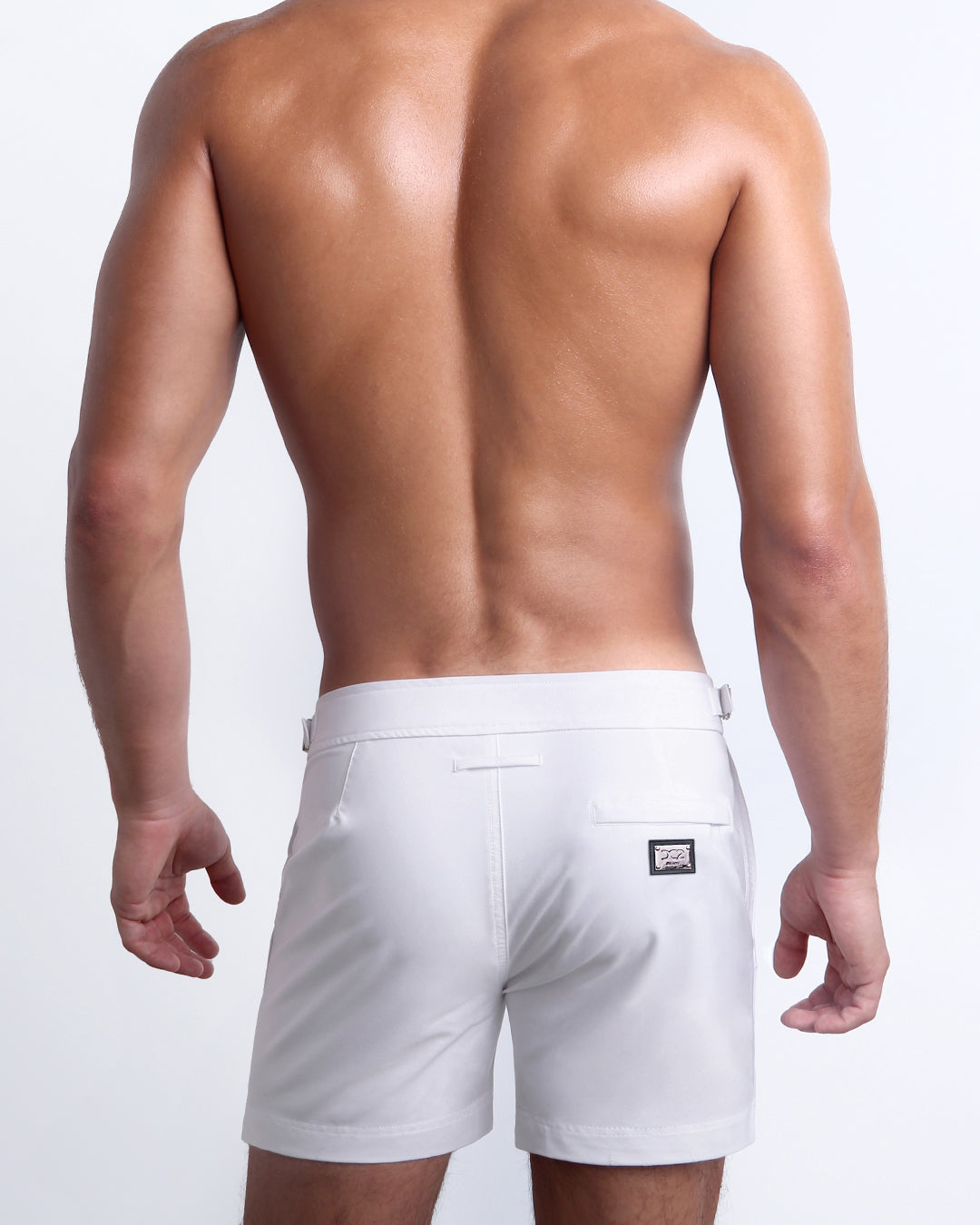 WHITE PARTY - Tailored Shorts
