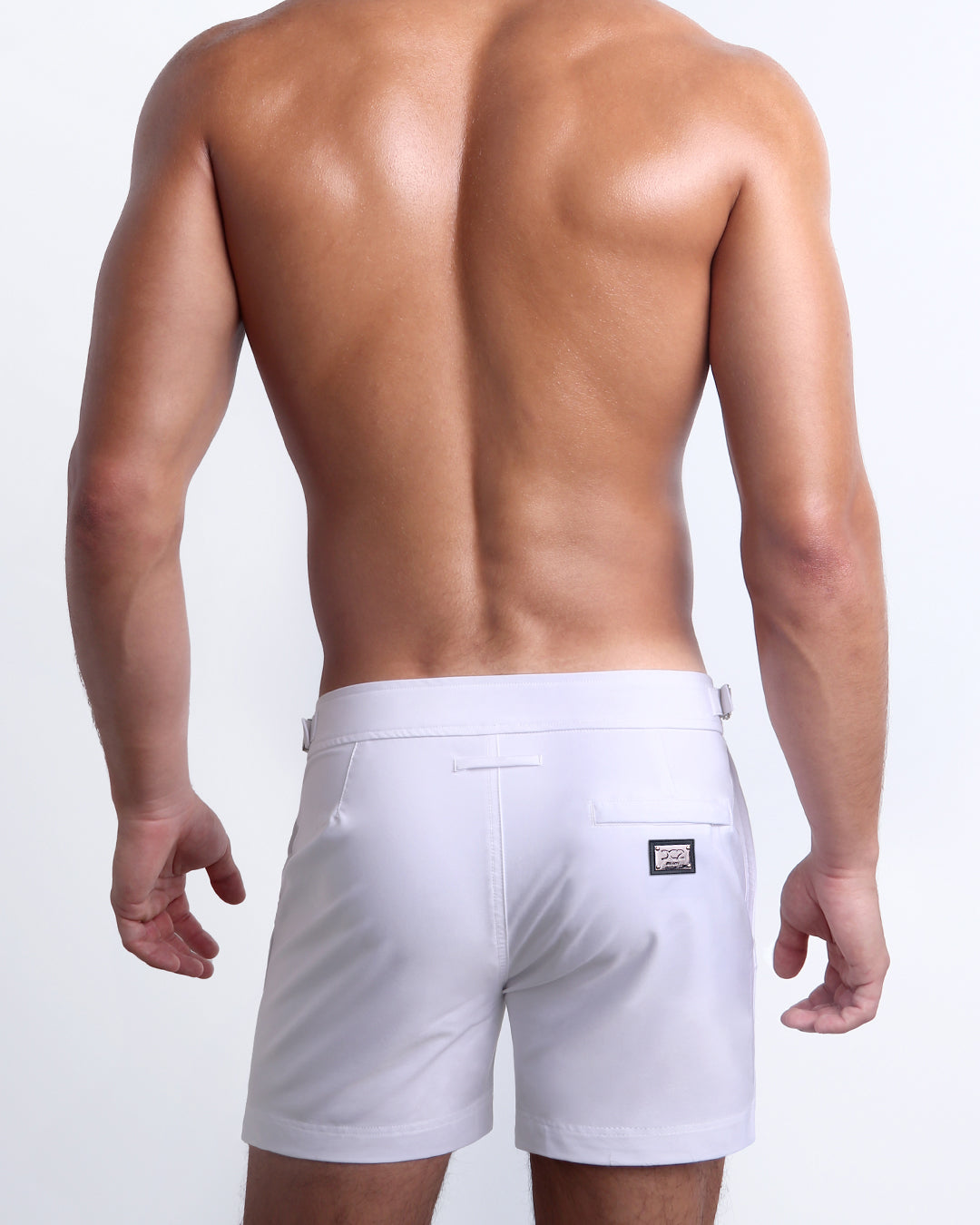 WHITE PARTY - Tailored Shorts