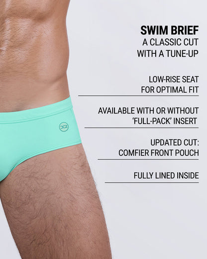 This men’s swimsuit features a low-rise seat for an optimal fit, is available with or without the signature ‘Full-Pack’ insert, includes a comfier front pouch, and is fully lined inside for premium comfort and support.