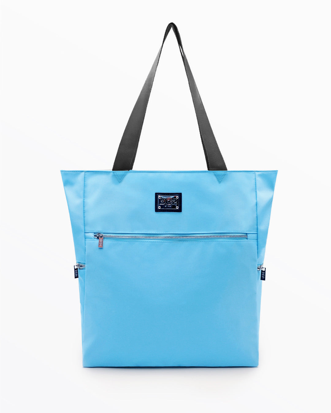 The COASTAL BLUE Poolside Tote Bag by DC2 Miami, features a solid sky blue color. This bag is a perfect companion for beach outings, shopping trips, or everyday use.