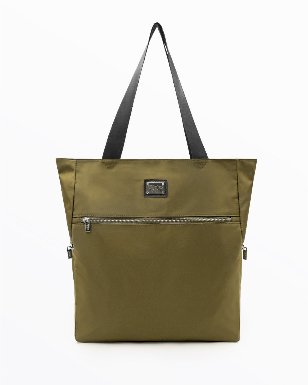 The PALM GREEN Poolside Tote Bag by DC2 Miami, features a solid green color. This bag is a perfect companion for beach outings, shopping trips, or everyday use.