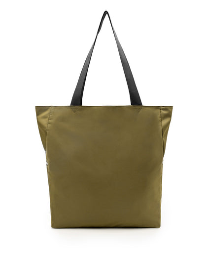 The PALM GREEN Poolside Tote Bag by DC2 Miami, features a solid green color. This bag is a perfect companion for beach outings, shopping trips, or everyday use.